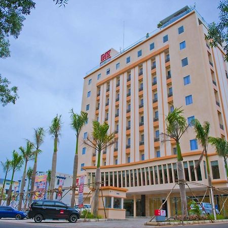 Biz Hotel Batam Nagoya Exteriér fotografie