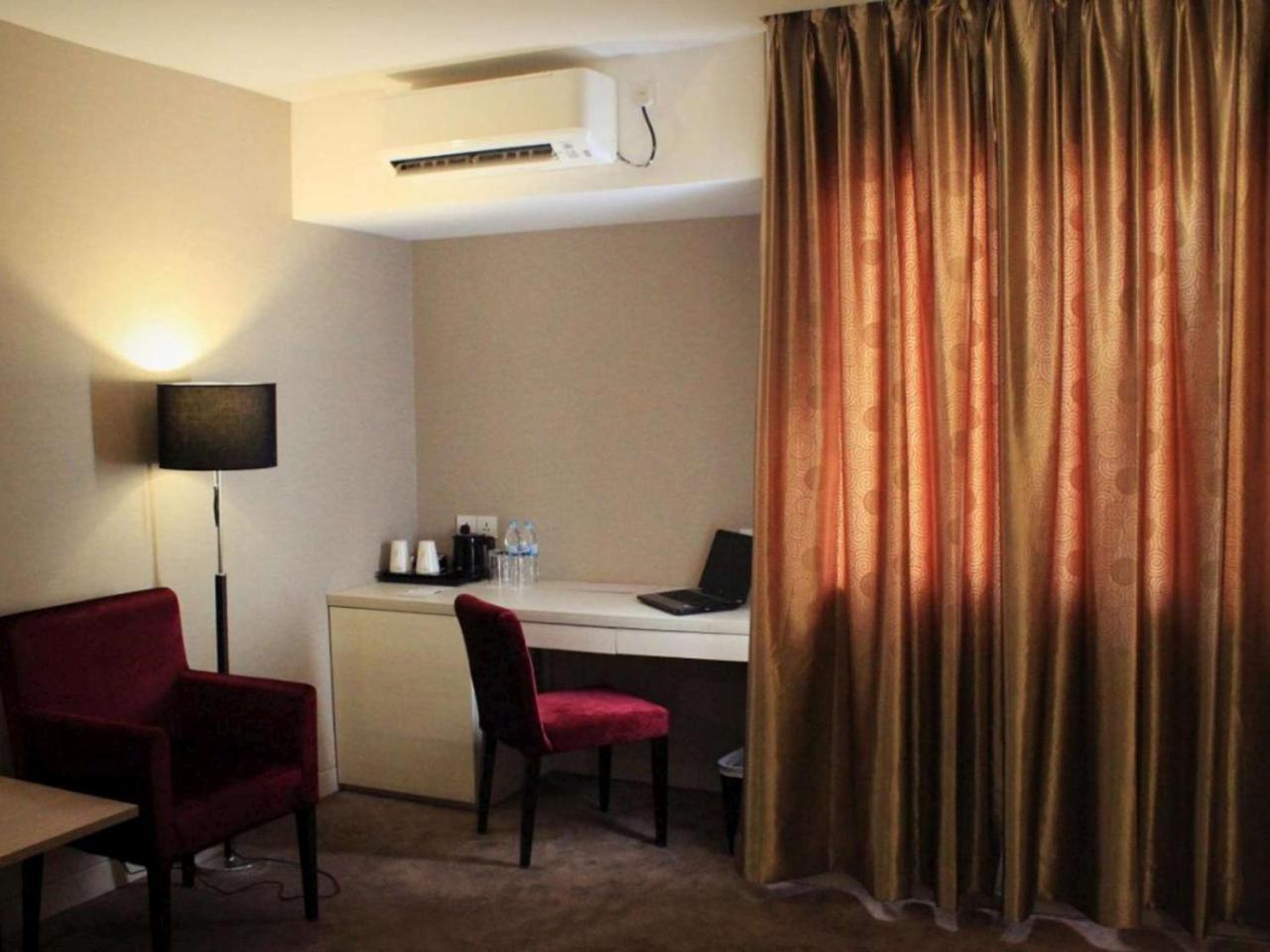 Biz Hotel Batam Nagoya Exteriér fotografie