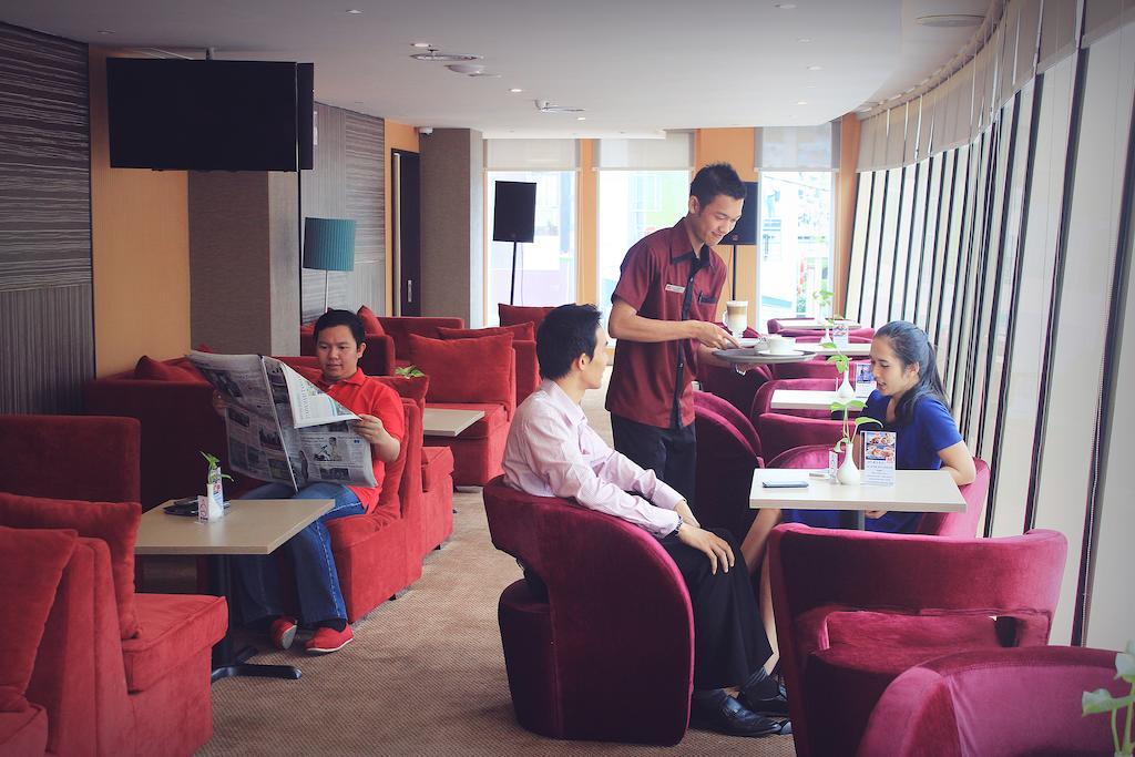 Biz Hotel Batam Nagoya Exteriér fotografie